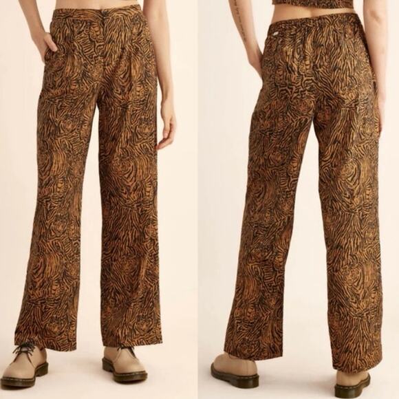 Roark PIC Trousers In Tobacco - Picture 1 of 6